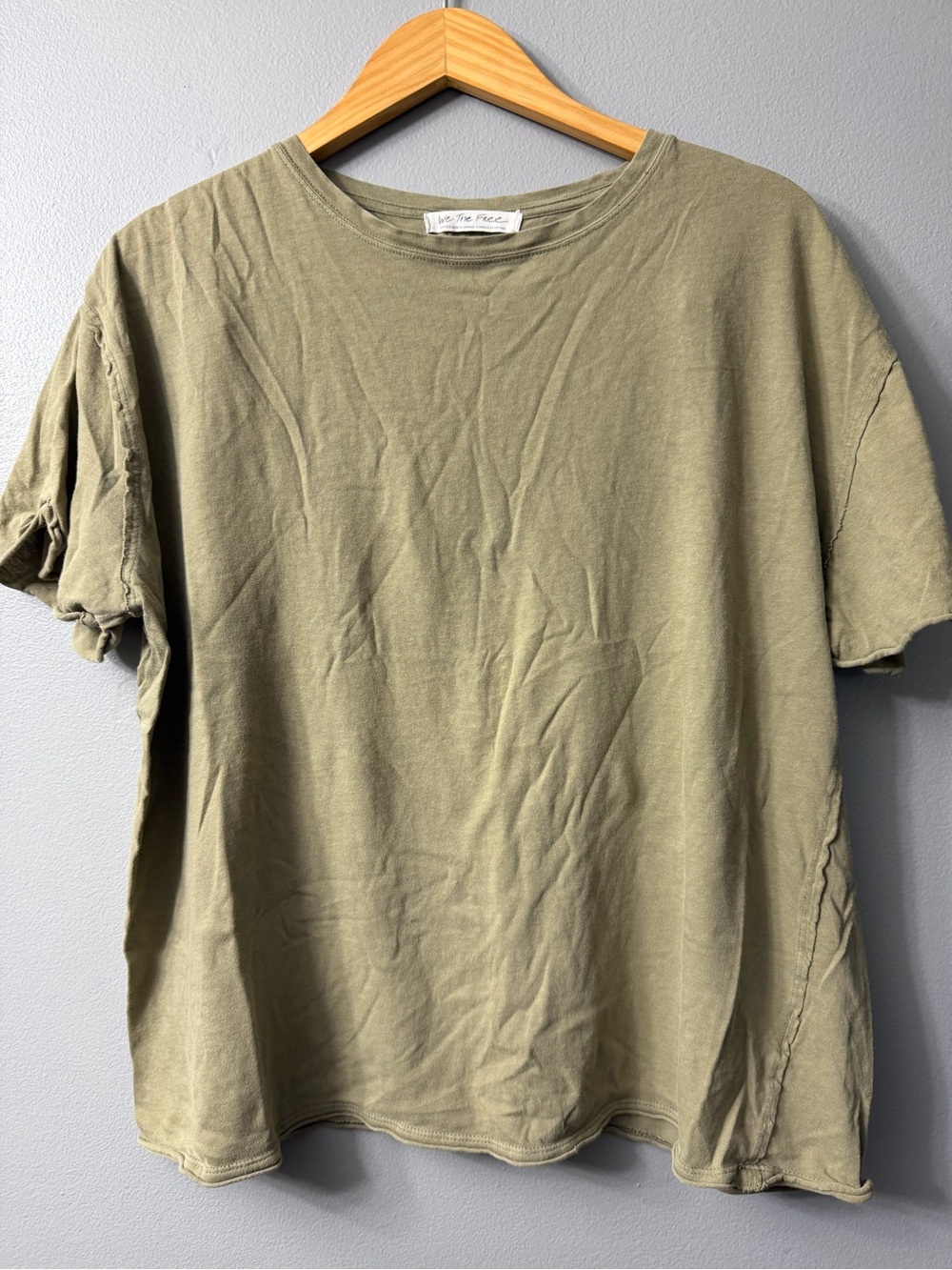We the free short sleeve Olive Green Crew Neck T-Shirt small